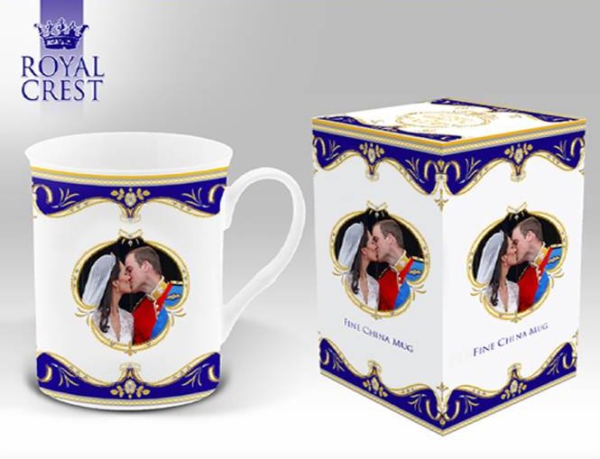 Royal Wedding "The Kiss" Fine Bone China Windsor Mug